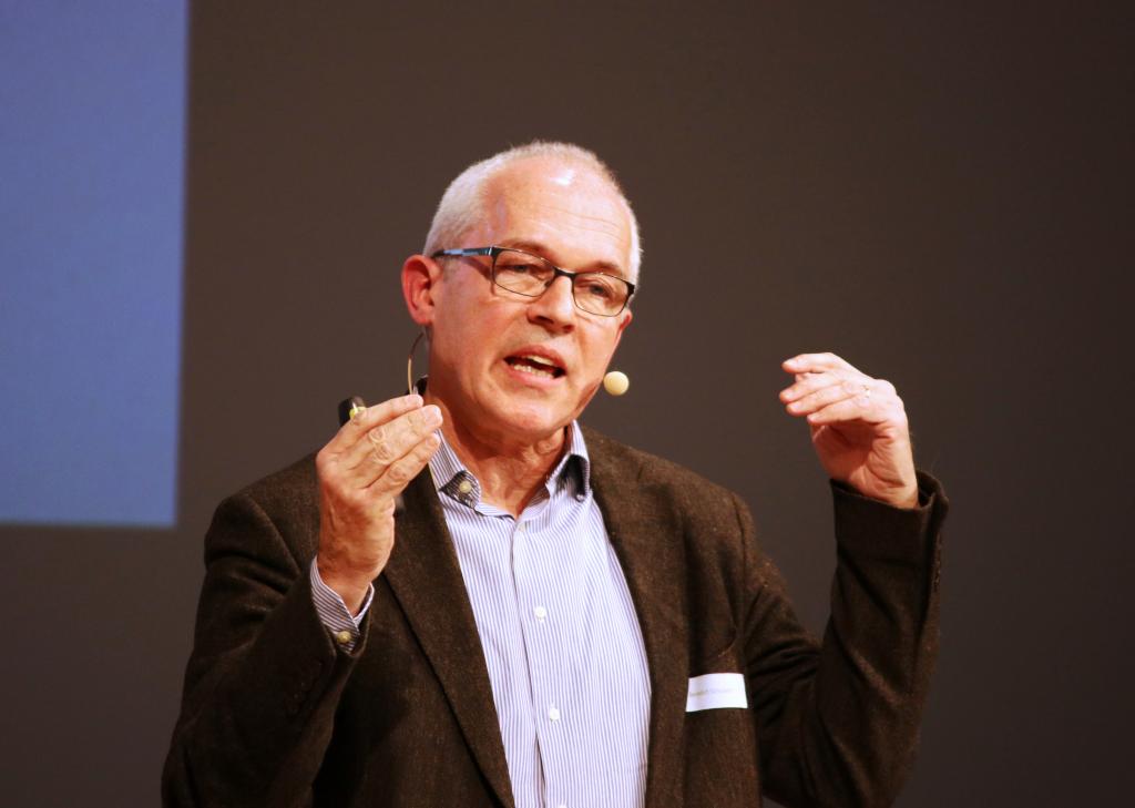 Globalisierung, Pentekostalisierung: Benedict Schubert.